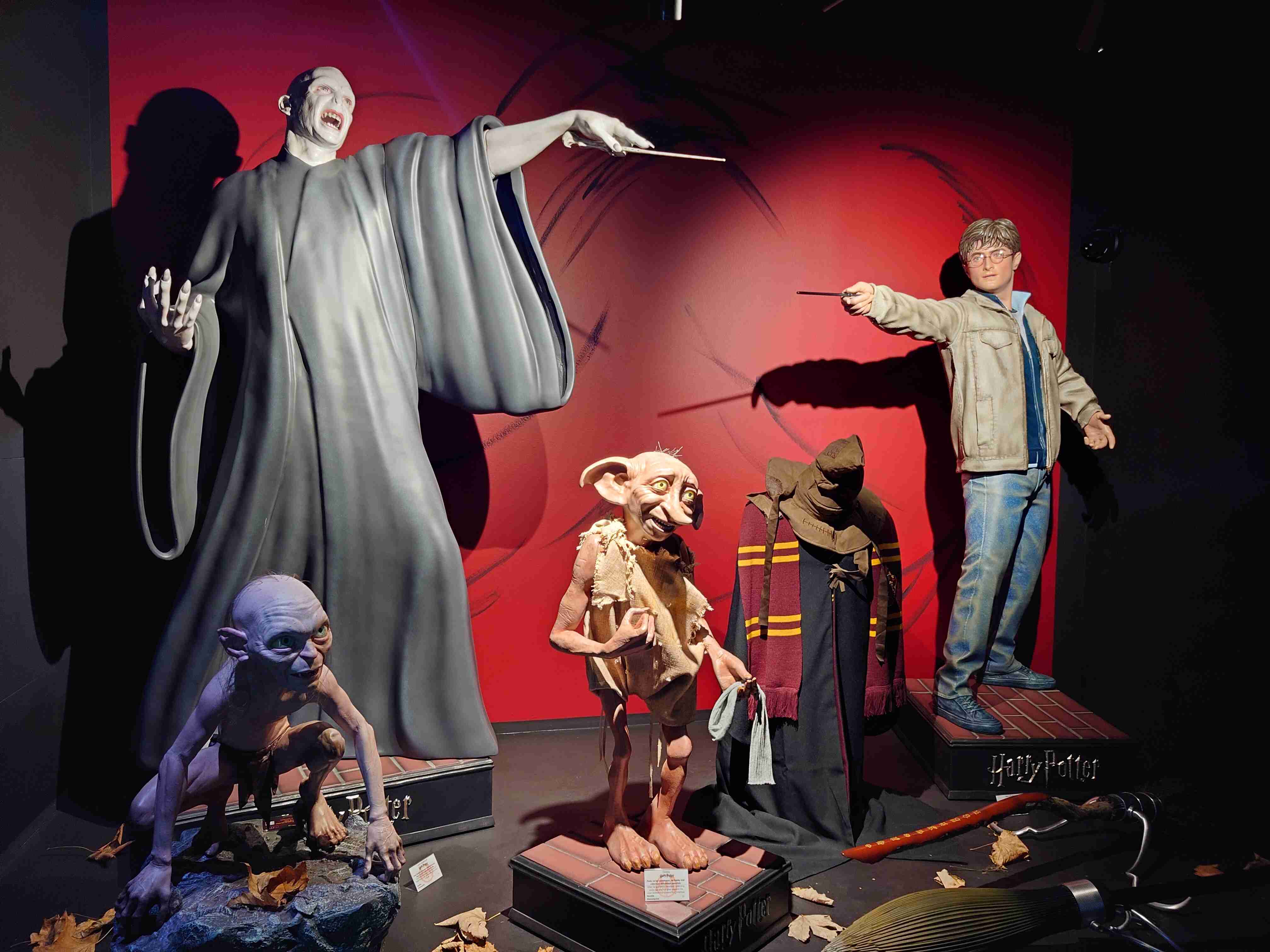 What is Gollum doing in Harry Potter? 👀